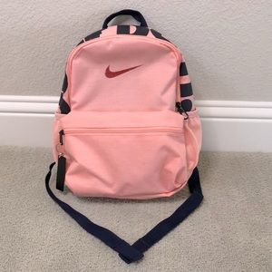 Nike Brasilia JDI kids’ mini Backpack